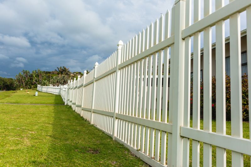 Vinyl Fence with Gate